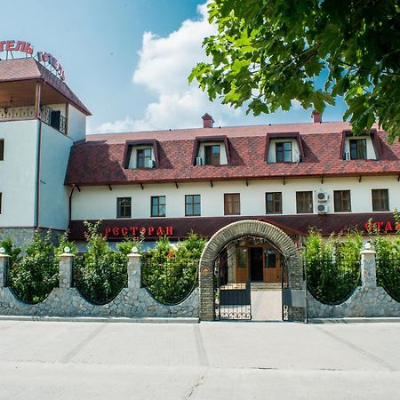 Stara Vezha Hotel Boryspilʼ Exterior foto